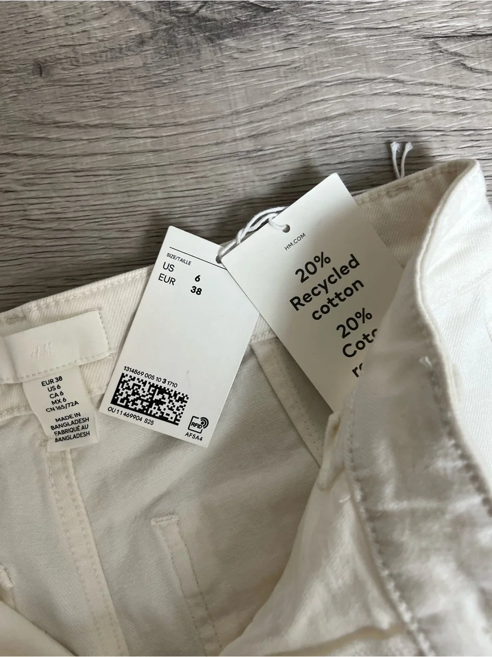 H&M Cream High-Rise Straight Jeans - Picture 3 of 4